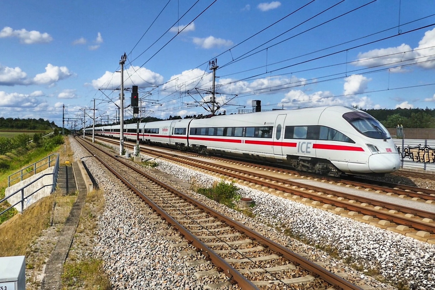 Deutsche Bahn schließt sich Versorger-Allianz 450 an